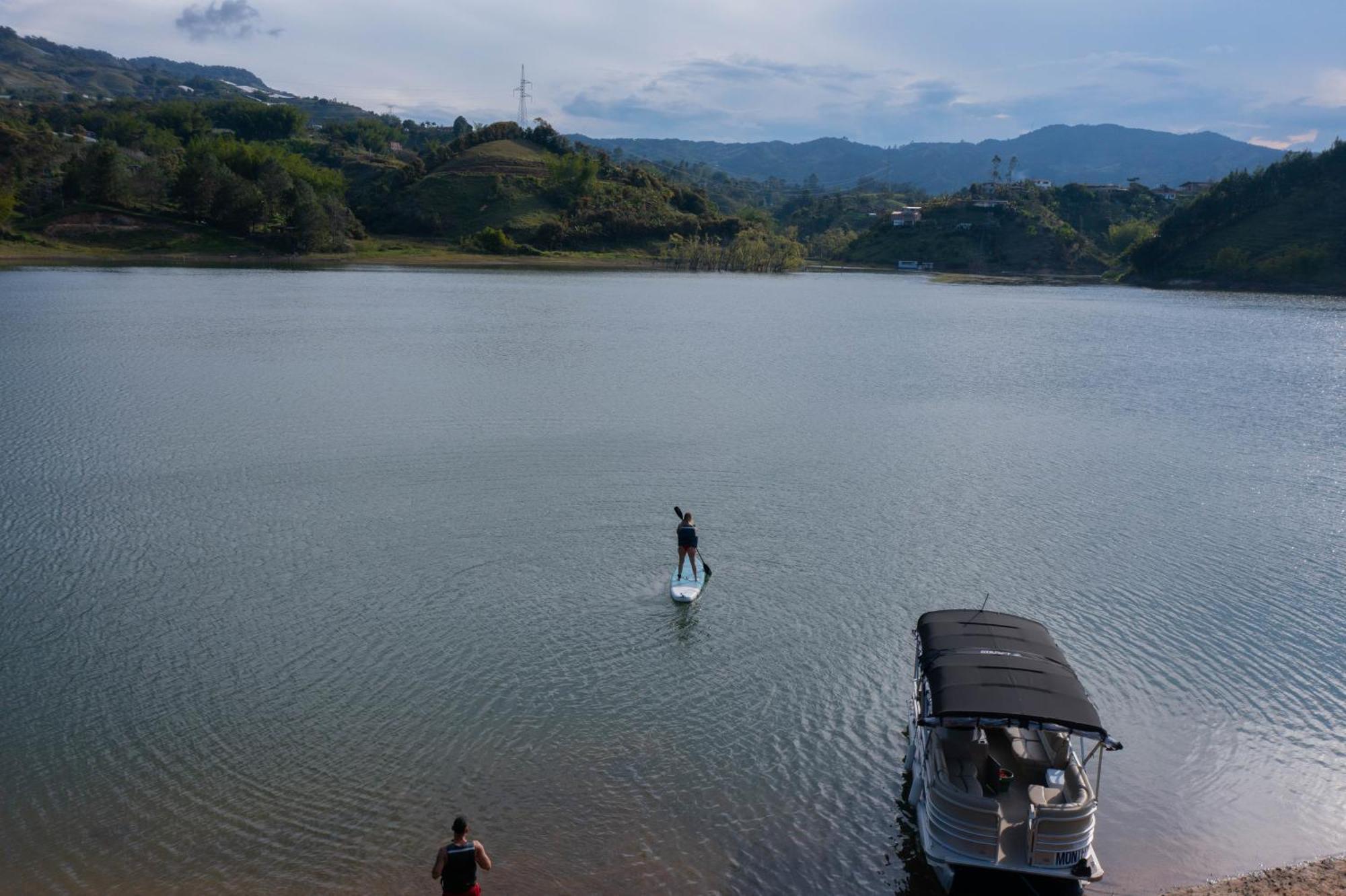 Вилла Casa Campestre Montecarlo Guatape- Desayuno A Pareja Экстерьер фото