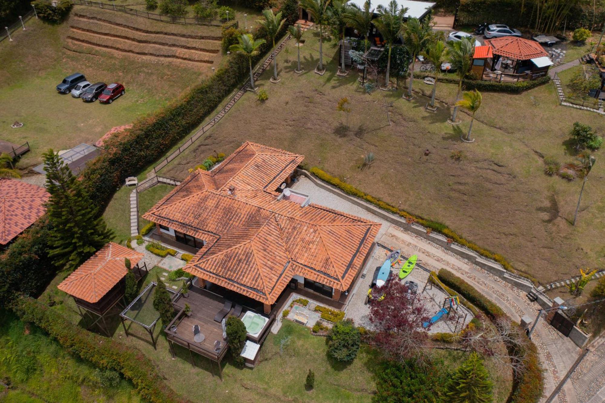 Вилла Casa Campestre Montecarlo Guatape- Desayuno A Pareja Экстерьер фото