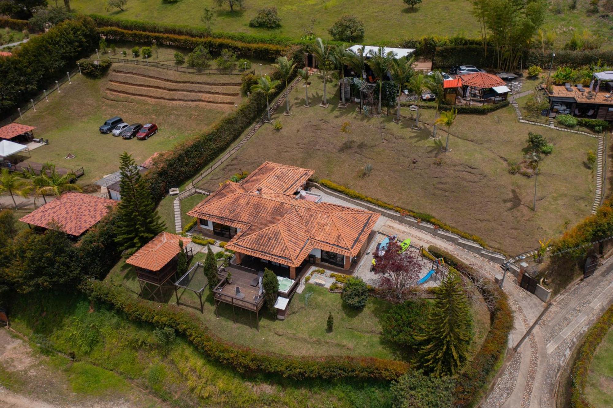 Вилла Casa Campestre Montecarlo Guatape- Desayuno A Pareja Экстерьер фото