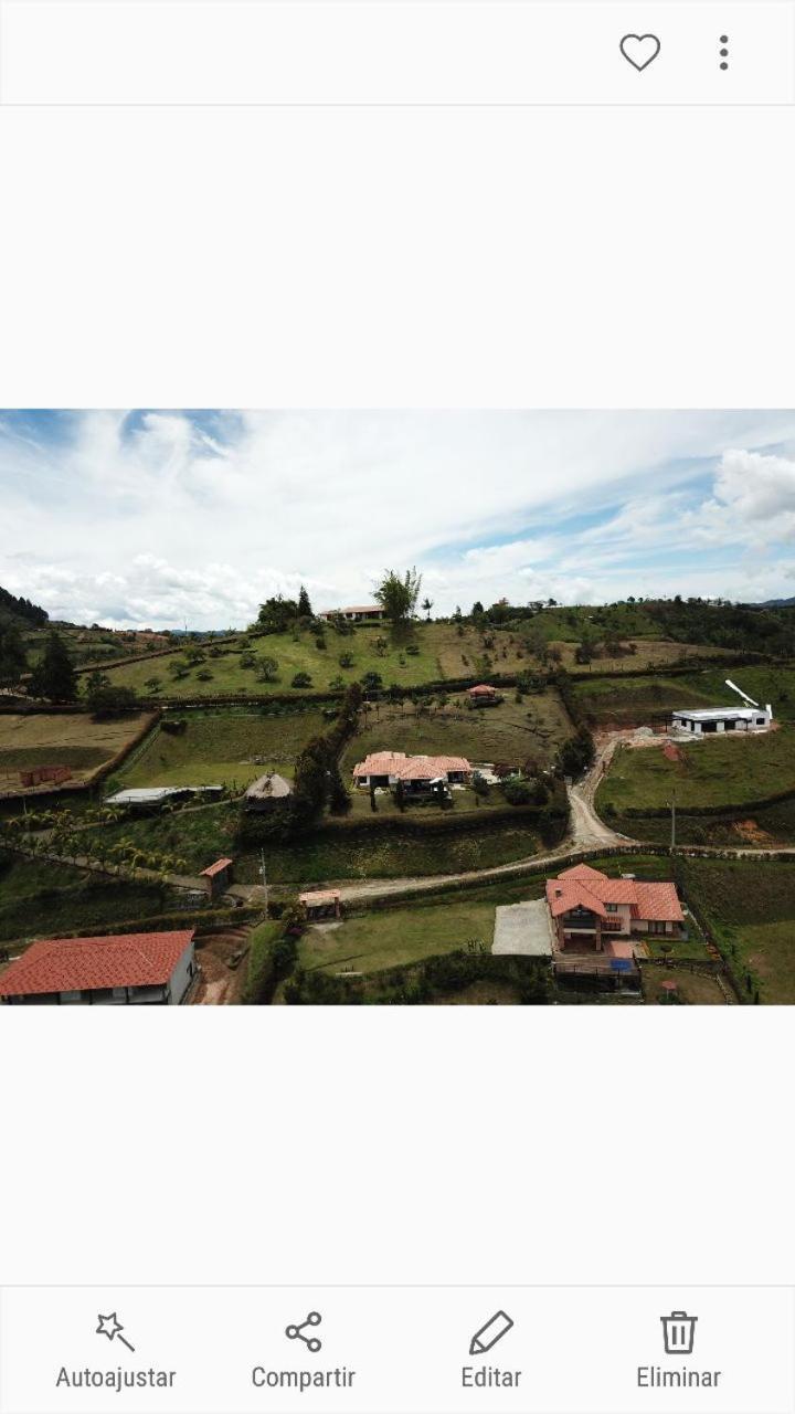 Вилла Casa Campestre Montecarlo Guatape- Desayuno A Pareja Экстерьер фото