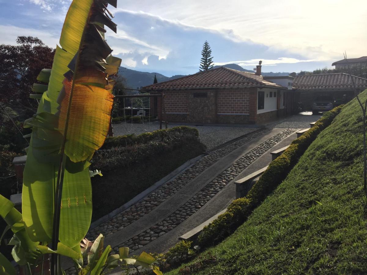 Вилла Casa Campestre Montecarlo Guatape- Desayuno A Pareja Экстерьер фото